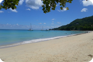 la plage de Beau Vallon